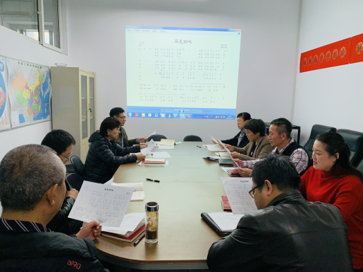 东北林业大学新闻网报道【主题党日】英国威廉希尔公司直属党支部学唱歌曲《不忘初心》